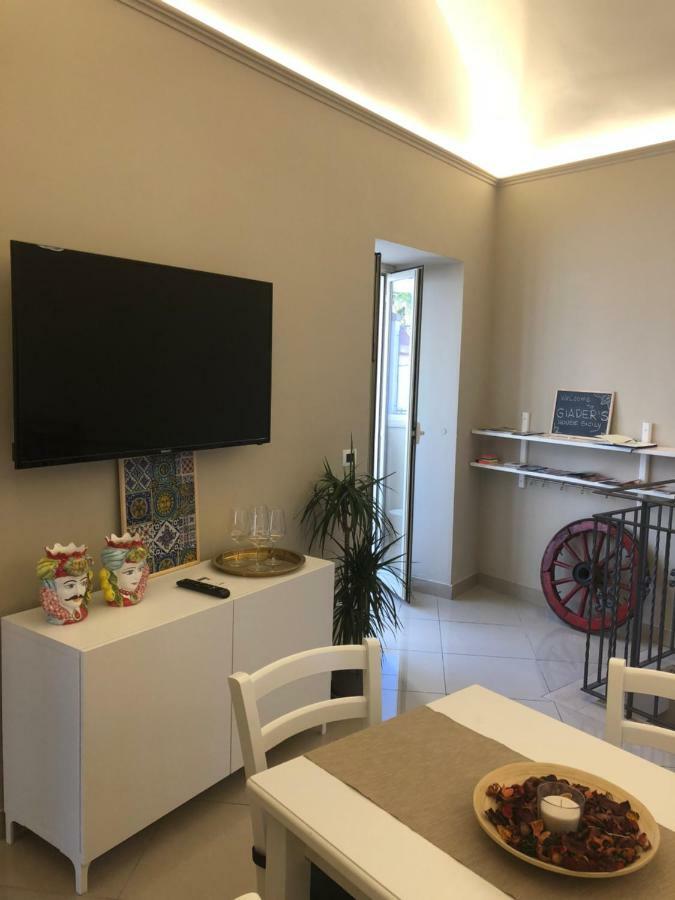 Giader'S House - Free Parking Apartment Catania Ngoại thất bức ảnh